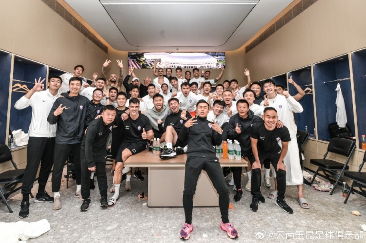 足球報(bào):約尼查展現(xiàn)10號價值 玉昆首勝為保級贏得更大容錯空間