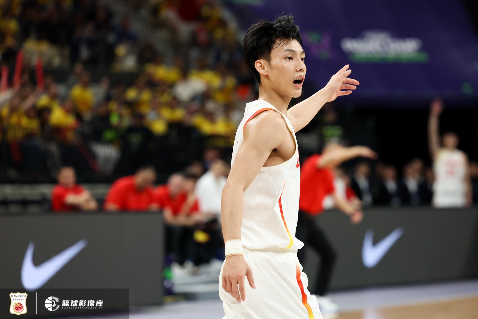 首發(fā)出戰(zhàn)不在狀態(tài)!徐杰全場3中0沒得分 拿到3板1助2斷另2失誤
