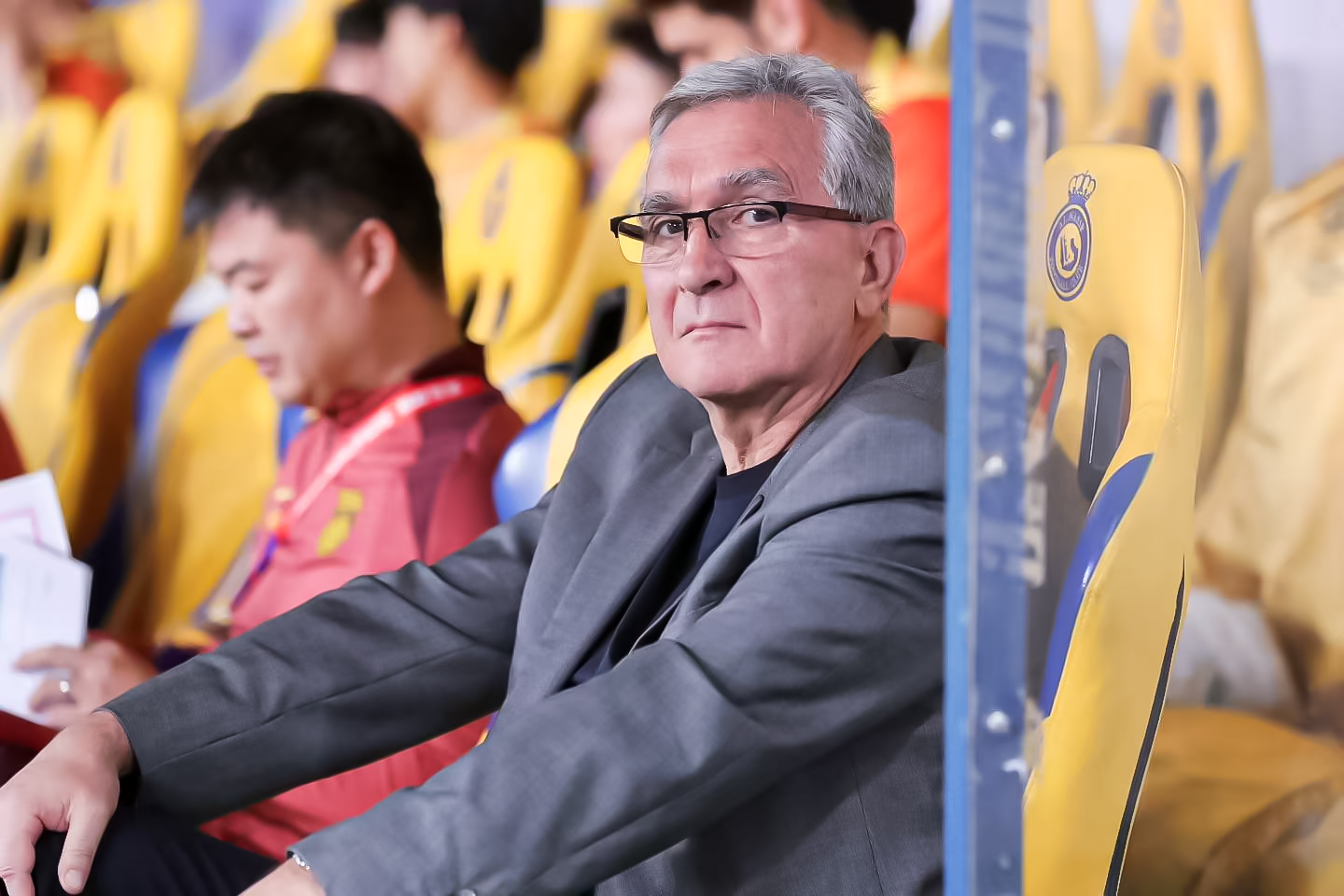  媒體人：長期集訓伊萬練了什么？進攻戰(zhàn)術(shù)只有高準翼大腳找張玉寧
